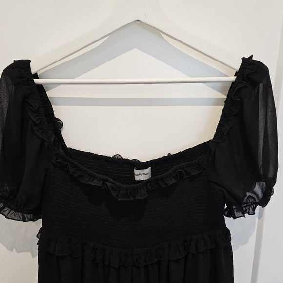 Sunday Best Dress - Picture 2 of 3